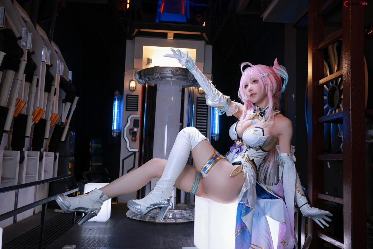水淼Aqua Cosplay Aemeath – Wuthering Waves “61 Photos” OneShot trang 11