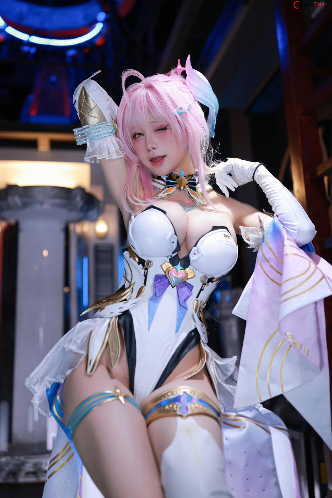 水淼Aqua Cosplay Aemeath – Wuthering Waves “61 Photos” OneShot trang 6