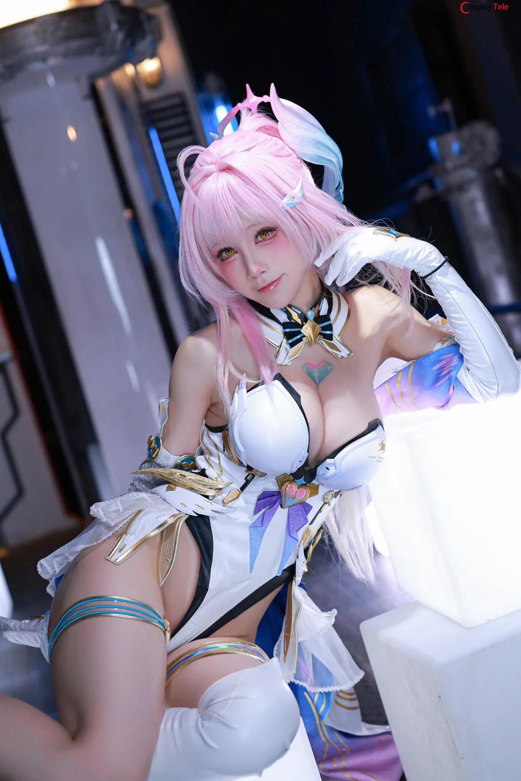 水淼Aqua Cosplay Aemeath – Wuthering Waves “61 Photos” OneShot trang 7