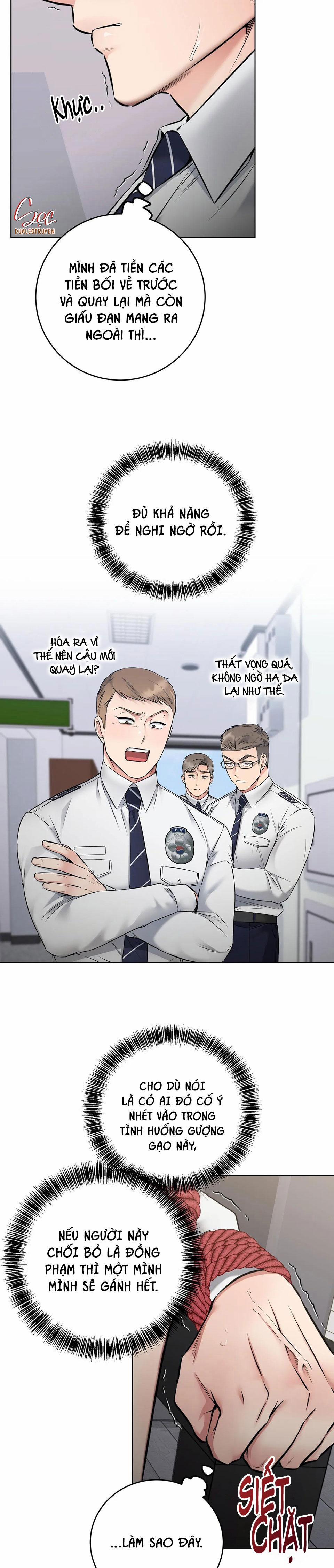 Bên Trong Lớp Cảnh Phục 11 trang 4