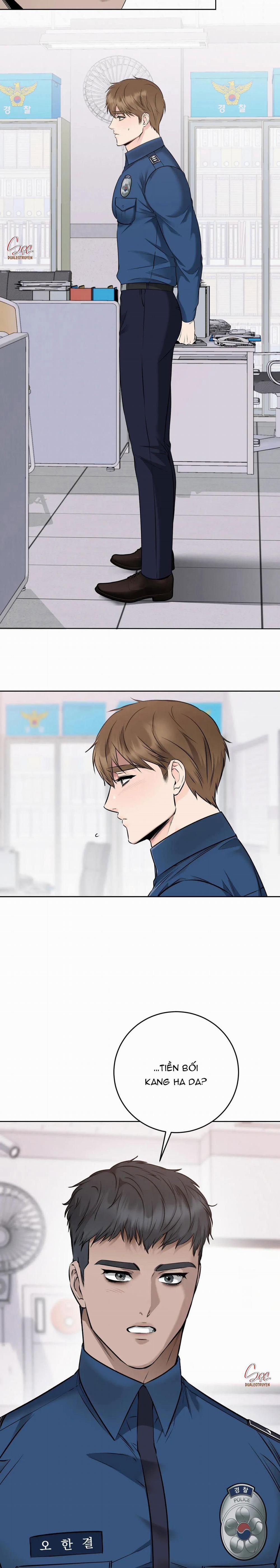 Bên Trong Lớp Cảnh Phục 18 trang 2