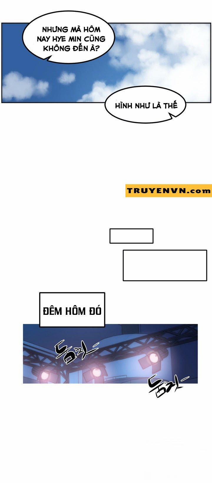 Chị Gái Sexy Ở Hồ Bơi 4 trang 13