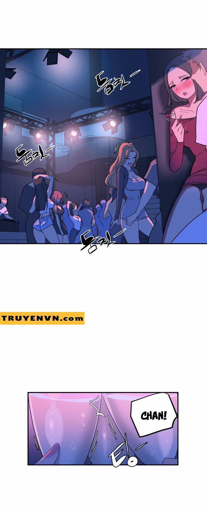 Chị Gái Sexy Ở Hồ Bơi 4 trang 14