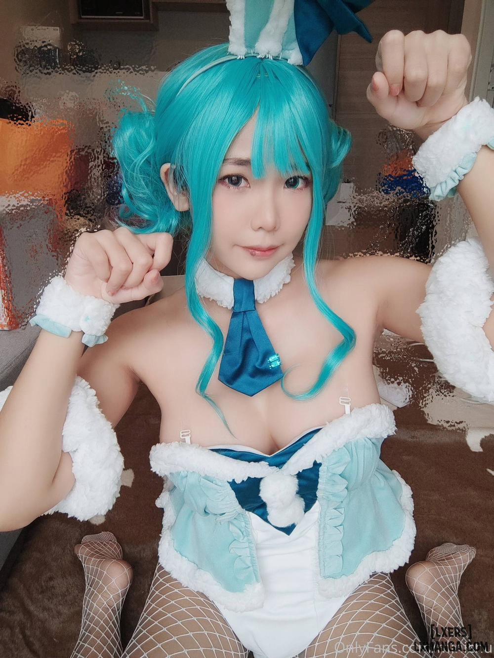 Hình Cosplay 121 0 Minichu trang 5